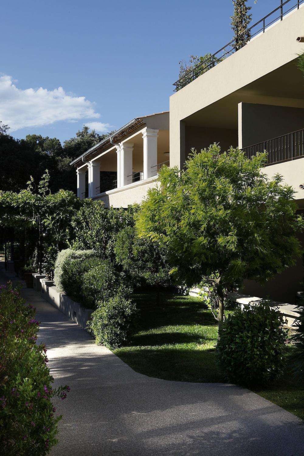 Residence Hoteliere 4 Etoiles Les Mas Du Grand Vallon Mougins Exterior photo